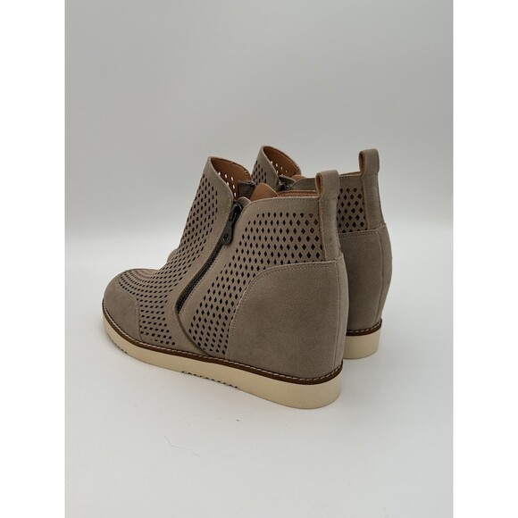 New MI.IM "The Lamber" Sand Suede Perforated Double-Zip Wedge Booties Size 10 - Picture 3 of 9